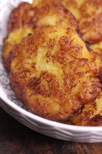 Tortitas de Plátano in a bowl