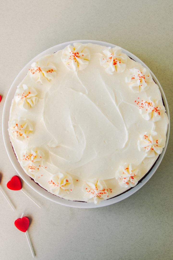 Red Velvet Cake and Cream Cheese Icing 8 Red velvet cake with cream cheese icing frosting top view