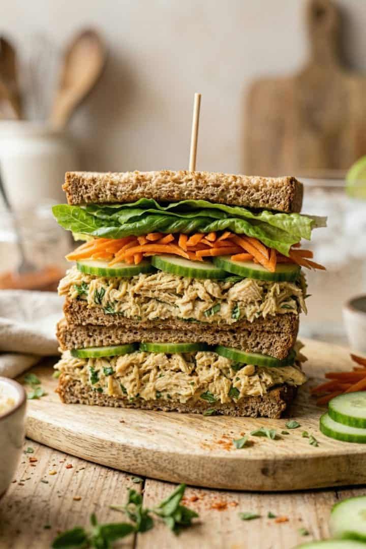 Sandwiches de Pollo 11 Sandwiches de Pollo profile view